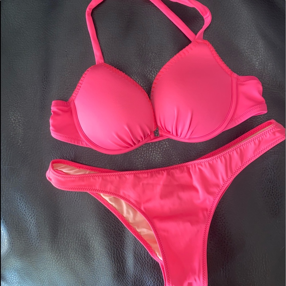 VS bikini